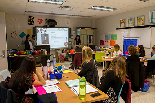 Doctor Malinda Etzler Jone Assistant Professor of Early Childhood Education teaching class 